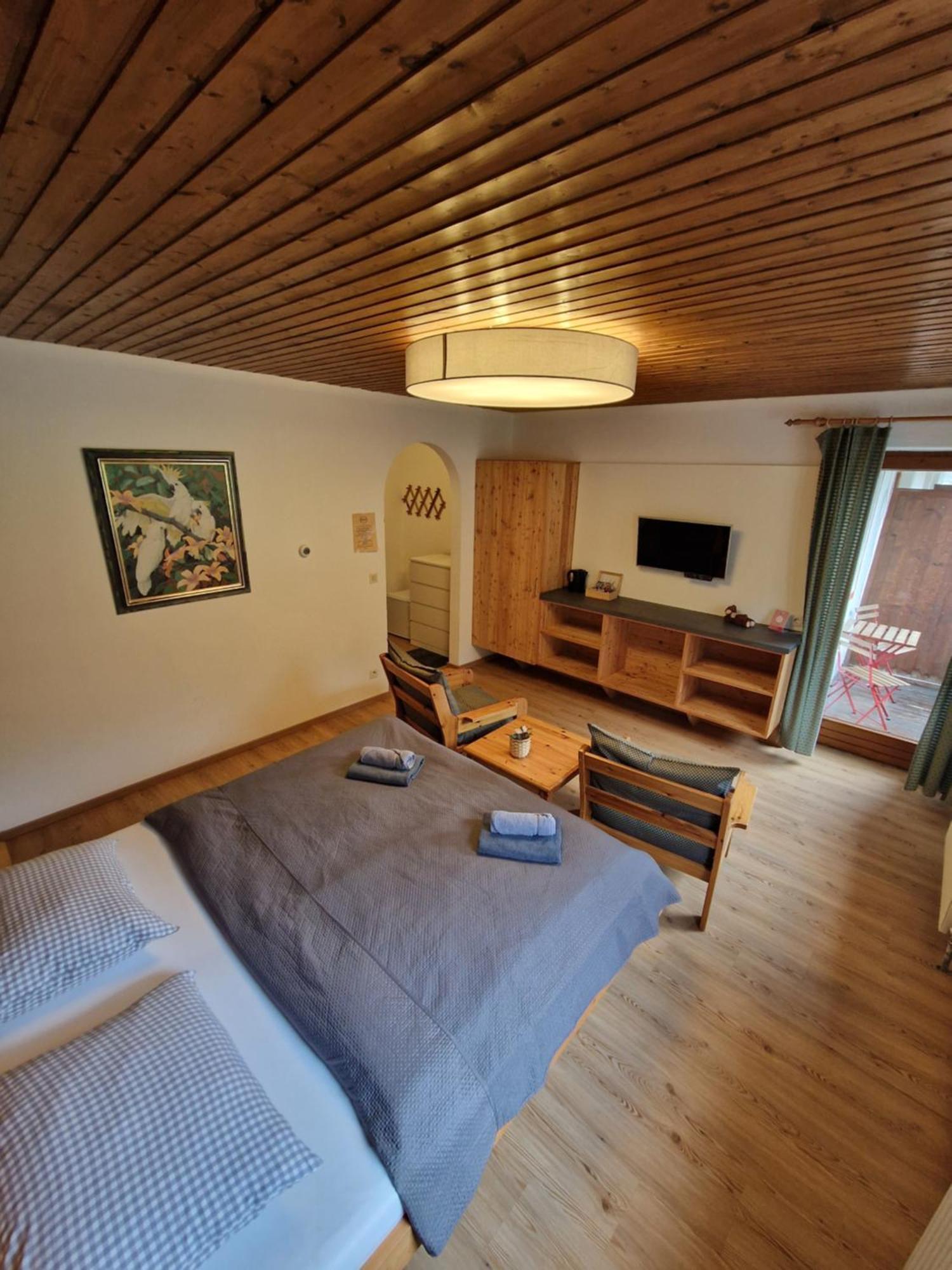 Bed and Breakfast Garni Baerenwirt Лойташ Экстерьер фото
