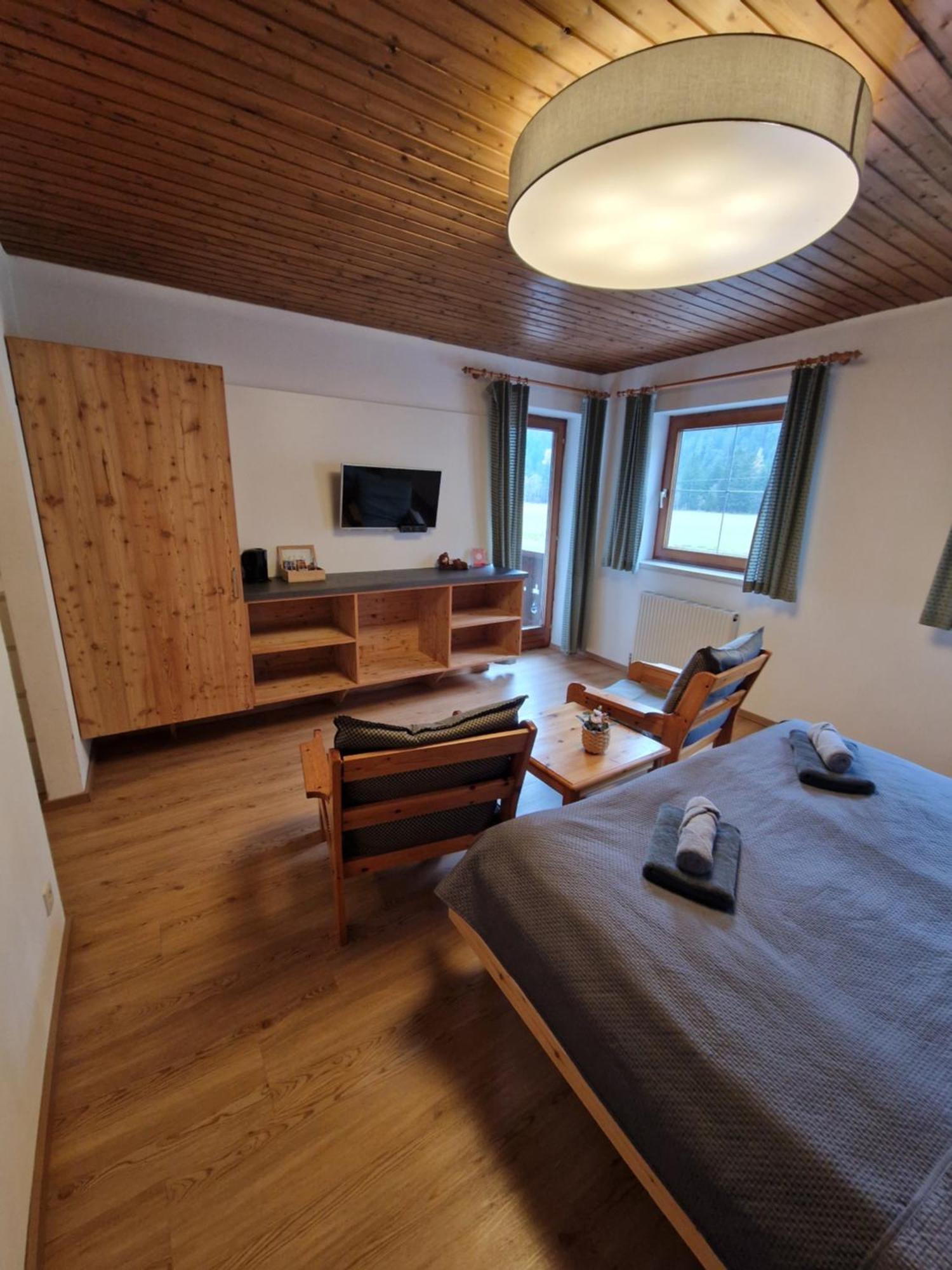 Bed and Breakfast Garni Baerenwirt Лойташ Экстерьер фото