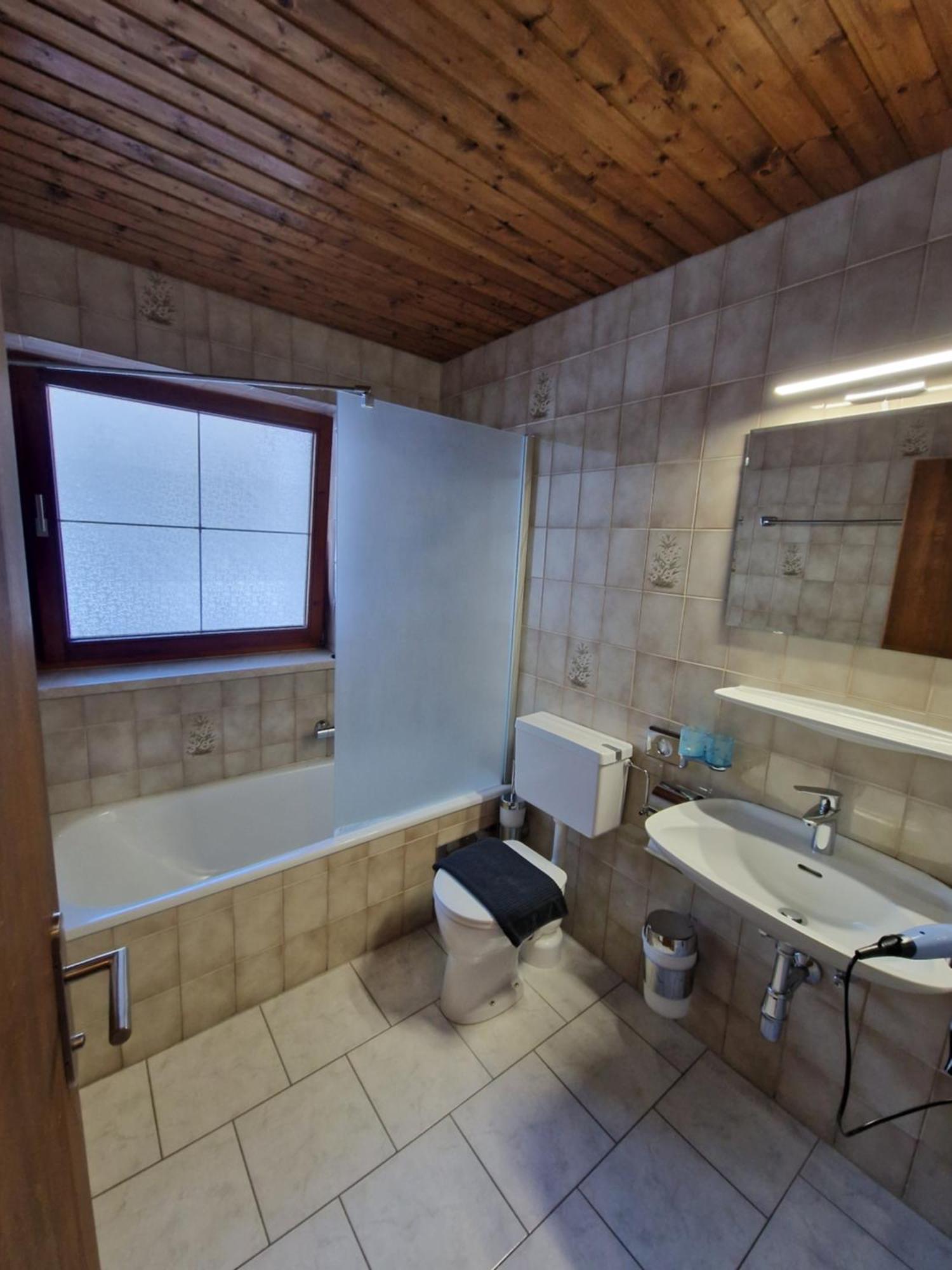 Bed and Breakfast Garni Baerenwirt Лойташ Экстерьер фото