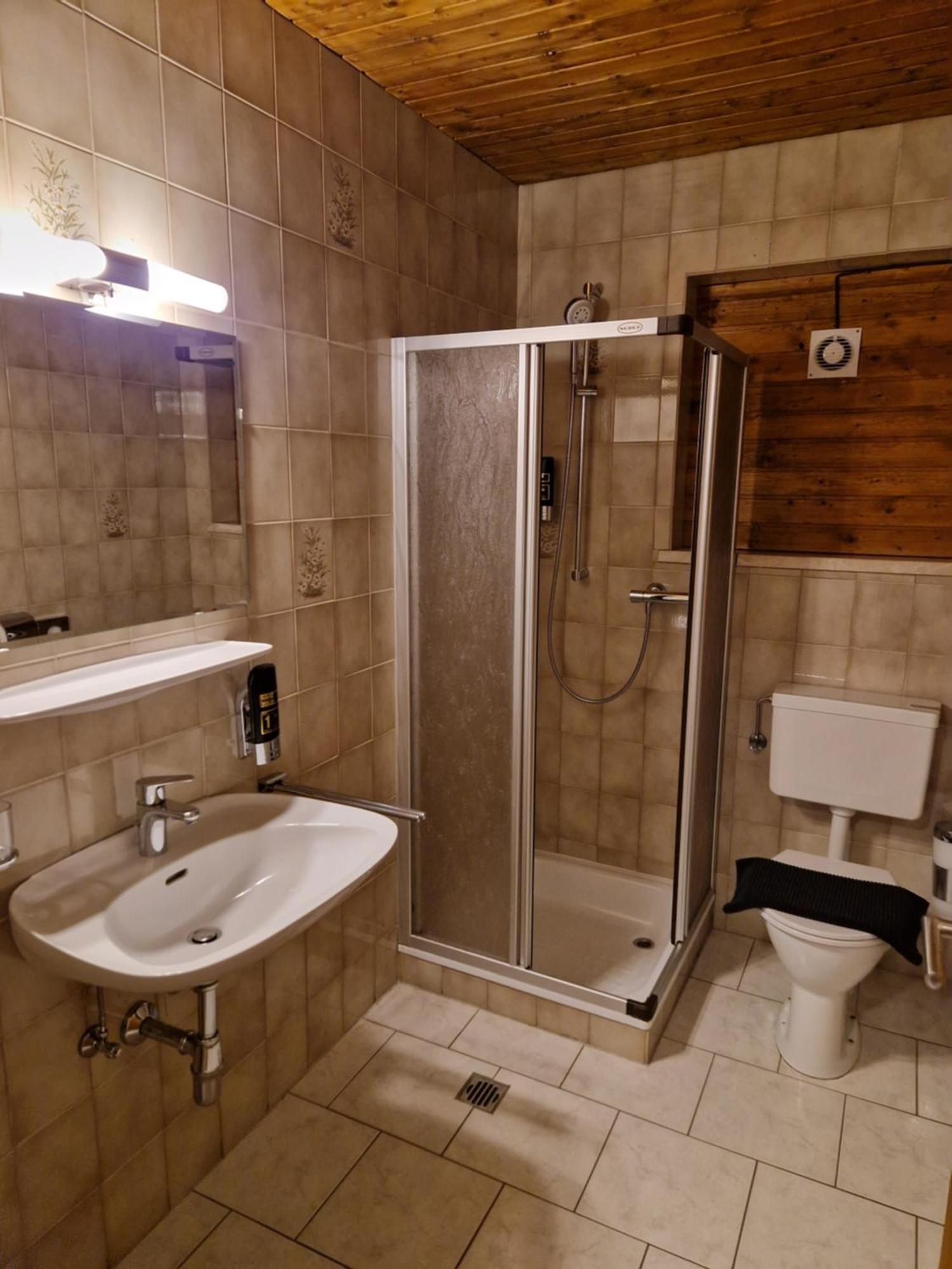 Bed and Breakfast Garni Baerenwirt Лойташ Экстерьер фото
