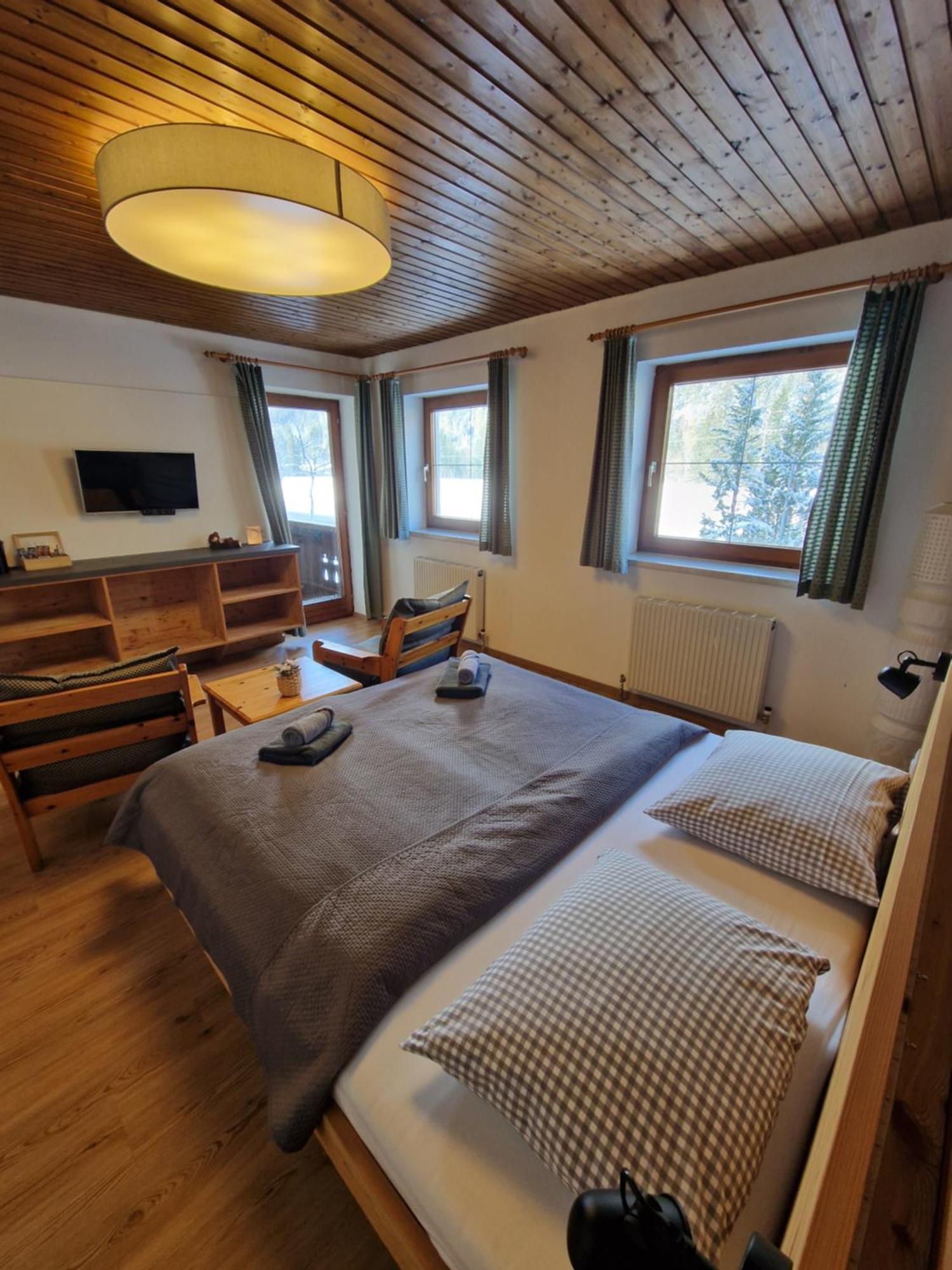 Bed and Breakfast Garni Baerenwirt Лойташ Экстерьер фото